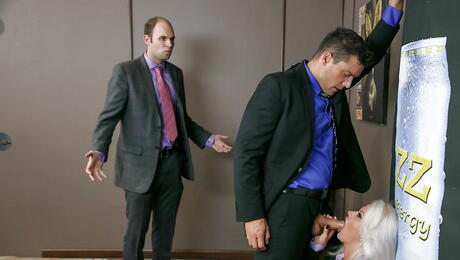 Charming american blonde milf Holly Heart banged after wet blowjob in office